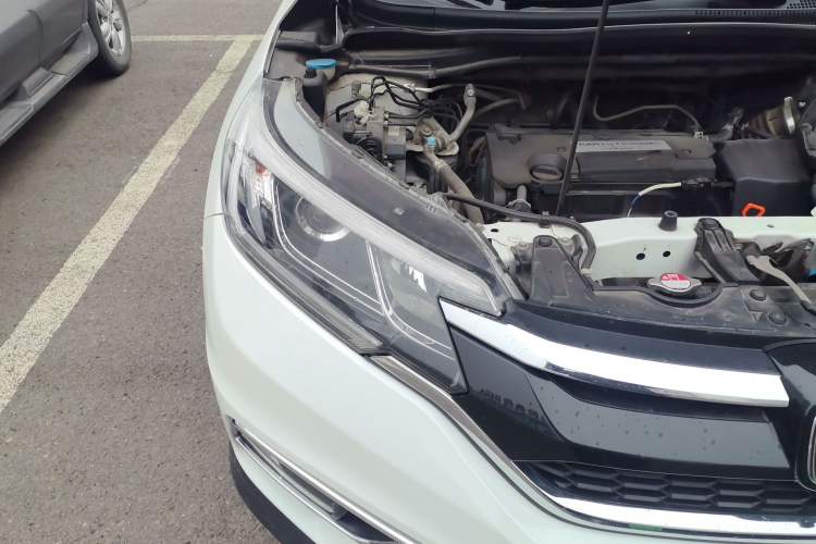 Used Honda CR-V 2015 2.4L two-wheel drive luxury version Right Front Headlight