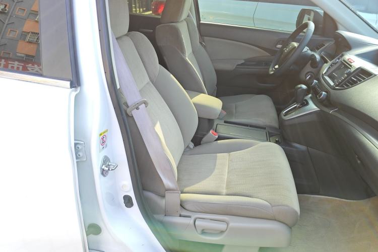 Used Honda CR-V 2015 2.0L 2WD Classic Edition Right Front Seat