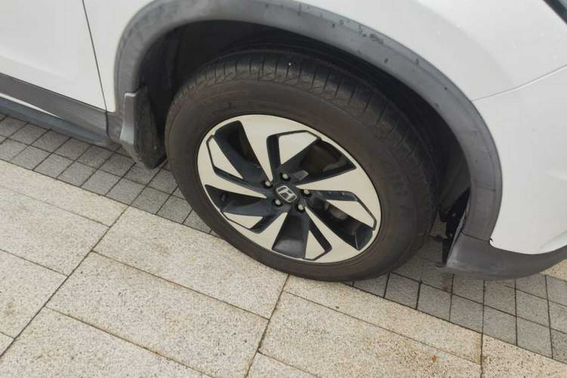 Used Honda CR-V 2015 2.4L Four-Wheel Drive Prestige Edition Right Front Wheel Hub