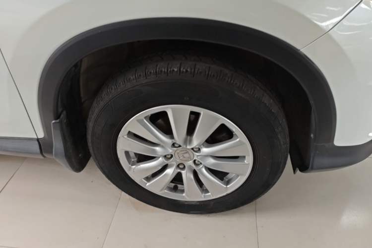 Used Honda CR-V 2015 2.0L two-wheel drive Fashion Edition Right Front Wheel Hub