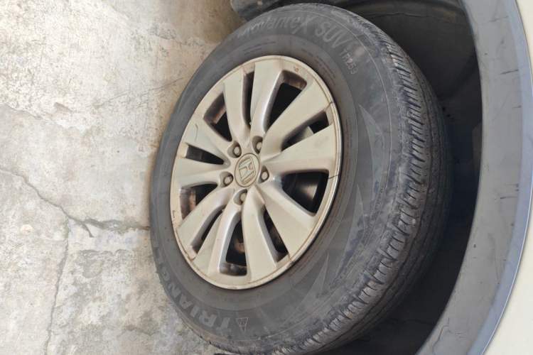 Used Honda CR-V 2015 2.0L two-wheel drive Fashion Edition Right Front Wheel Hub