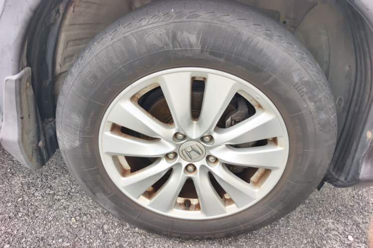 Used Honda CR-V 2015 2.0L two-wheel drive Fashion Edition Right Front Wheel Hub