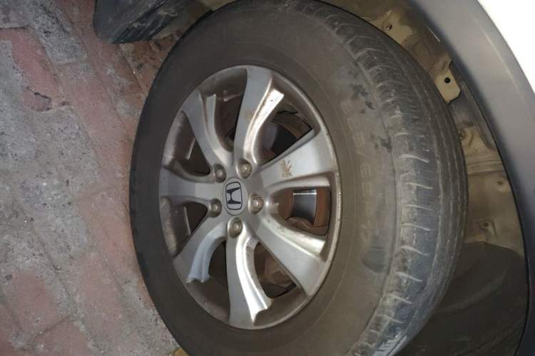 Used Honda CR-V 2015 2.0L 2WD Classic Edition Right Front Wheel Hub