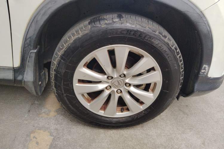 Used Honda CR-V 2015 2.0L two-wheel drive Fashion Edition Right Front Wheel Hub