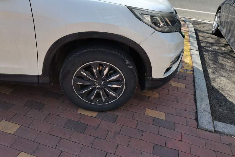 Used Honda CR-V 2015 2.0L two-wheel drive Fashion Edition