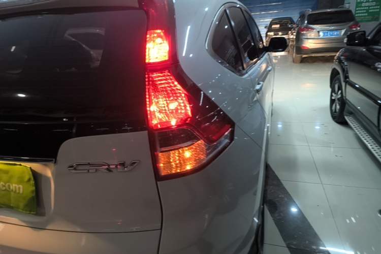 Used Honda CR-V 2015 2.0L 2WD Classic Edition Right Rear Taillight