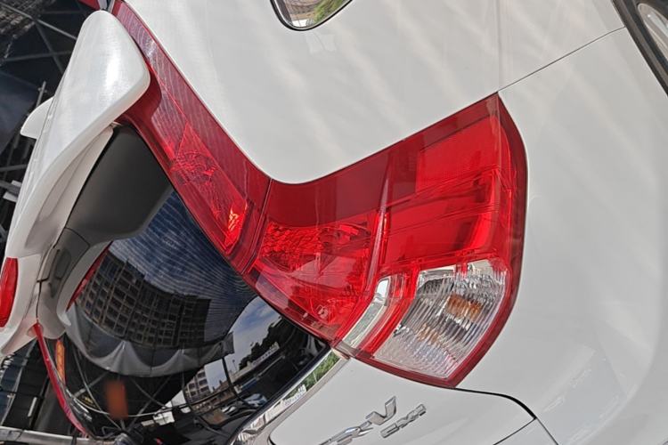 Used Honda CR-V 2015 2.0L two-wheel drive Fashion Edition Right Rear Taillight