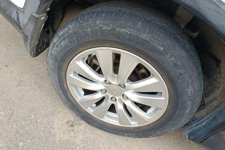 Used Honda CR-V 2015 2.0L two-wheel drive Fashion Edition Right Rear Wheel Hub