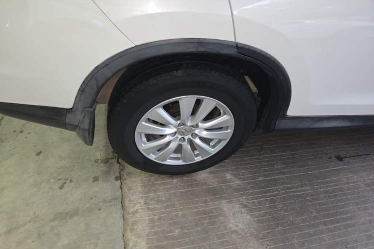 Used Honda CR-V 2015 2.0L two-wheel drive urban version Right Rear Wheel Hub