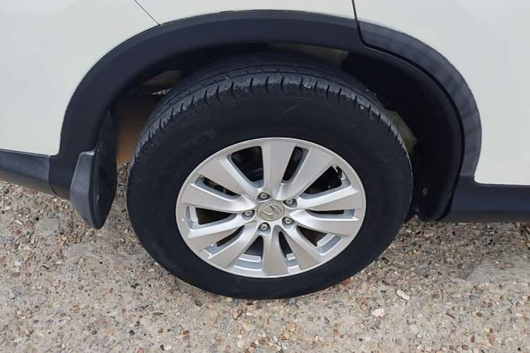 Used Honda CR-V 2015 2.0L two-wheel drive Fashion Edition Right Rear Wheel Hub