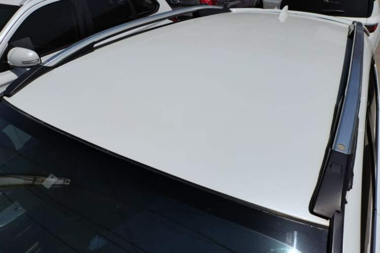Used Honda CR-V 2015 2.0L two-wheel drive urban version Roof