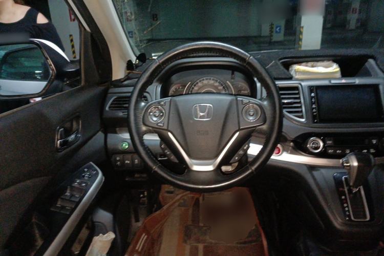 Used Honda CR-V 2015 2.4L four-wheel drive luxury version Steering Wheel