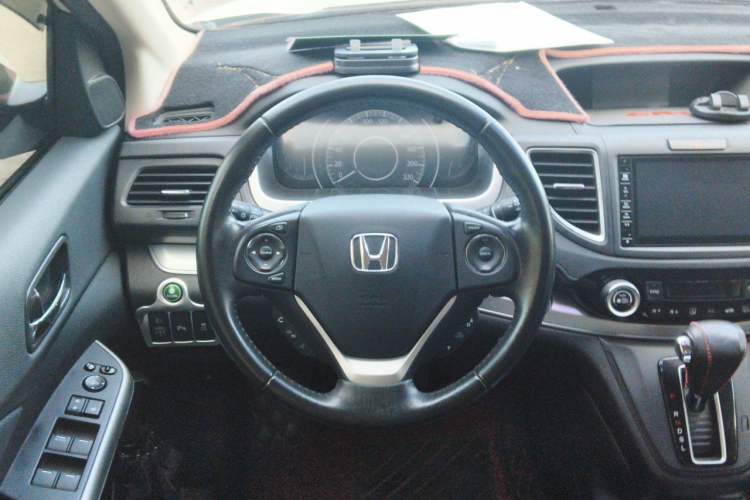 Used Honda CR-V 2015 2.4L two-wheel drive luxury version Steering Wheel