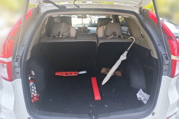 Used Honda CR-V 2015 2.0L two-wheel drive Fashion Edition Trunk
