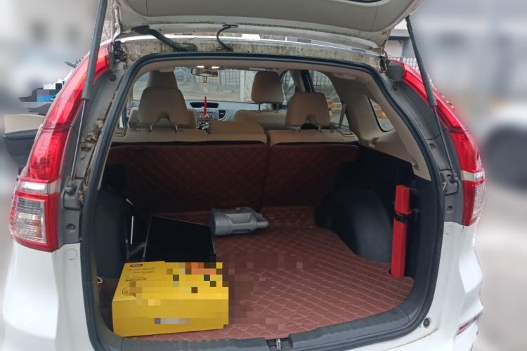 Used Honda CR-V 2015 2.0L two-wheel drive urban version Trunk