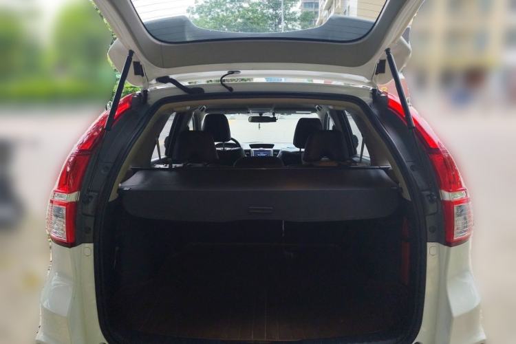 Used Honda CR-V 2015 2.0L two-wheel drive urban version Trunk