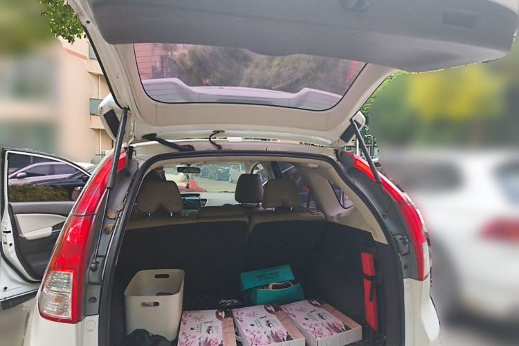 Used Honda CR-V 2015 2.0L 2WD Classic Edition Trunk