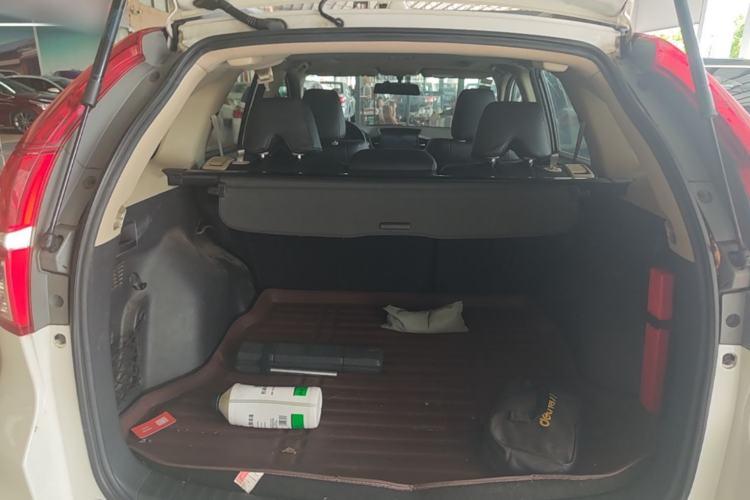 Used Honda CR-V 2015 2.0L two-wheel drive Fashion Edition Trunk