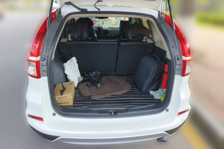 Used Honda CR-V 2015 2.0L two-wheel drive Fashion Edition Trunk