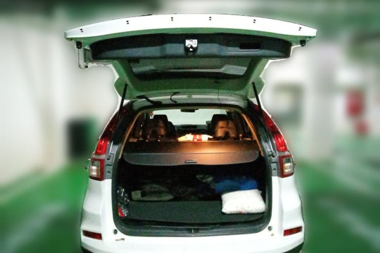 Used Honda CR-V 2015 2.0L two-wheel drive Fashion Edition Trunk