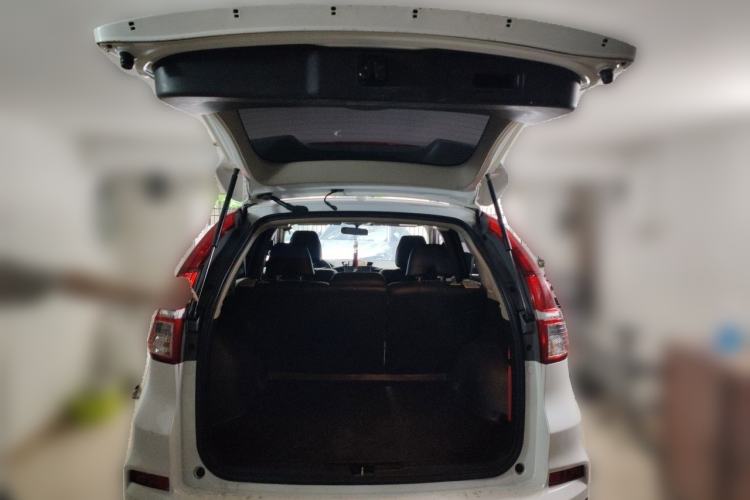 Used Honda CR-V 2015 2.0L two-wheel drive Fashion Edition Trunk