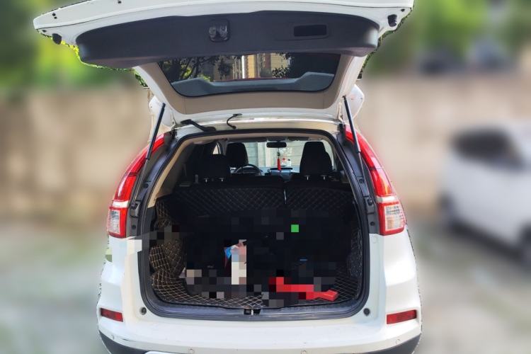 Used Honda CR-V 2015 2.0L two-wheel drive Fashion Edition Trunk