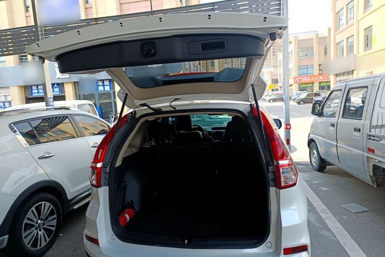 Used Honda CR-V 2015 2.0L two-wheel drive Fashion Edition Trunk