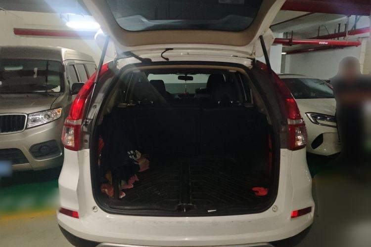 Used Honda CR-V 2015 2.0L two-wheel drive Fashion Edition Trunk