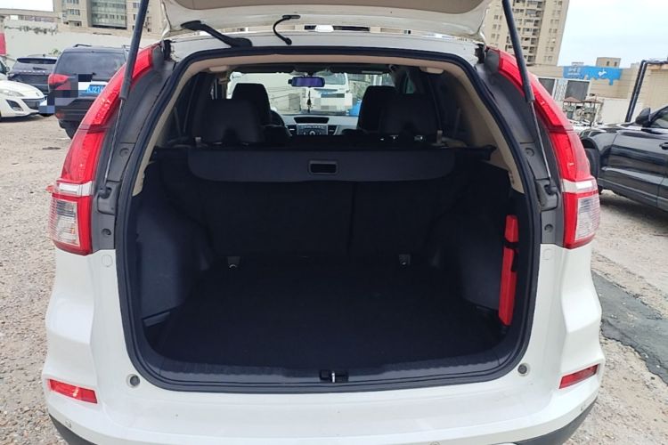 Used Honda CR-V 2015 2.0L two-wheel drive Fashion Edition Trunk