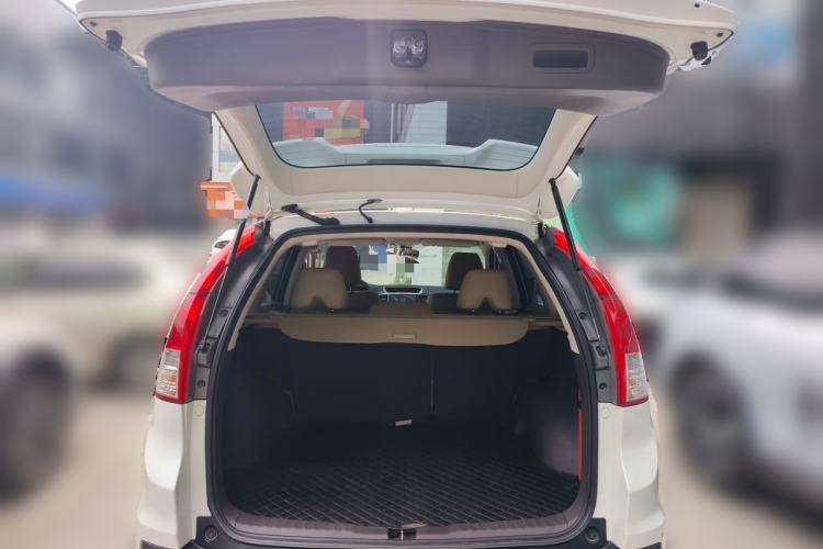 Used Honda CR-V 2015 2.0L 2WD Classic Edition Trunk