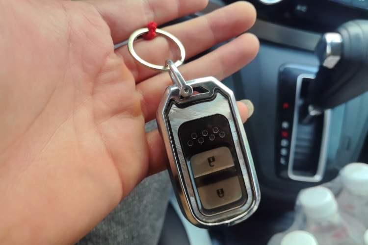 Used Honda CR-V 2015 2.0L two-wheel drive Fashion Edition Vehicle Key