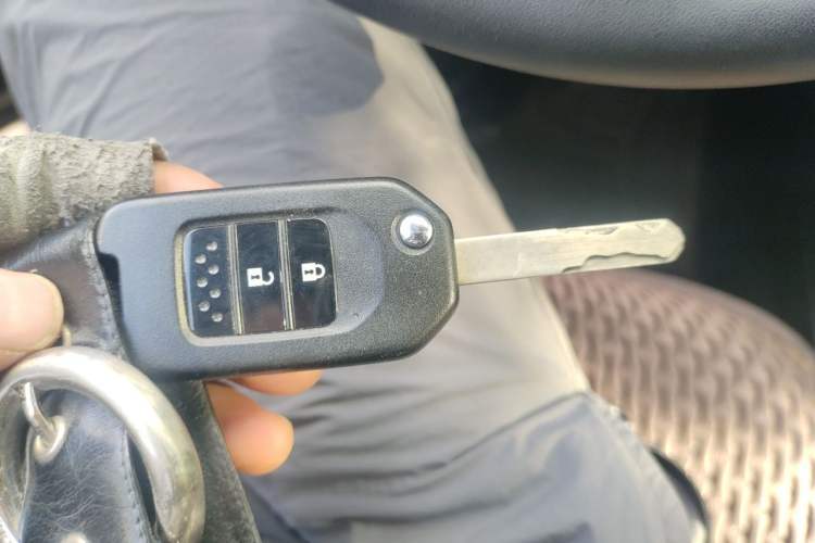 Used Honda CR-V 2015 2.0L two-wheel drive urban version Vehicle Key