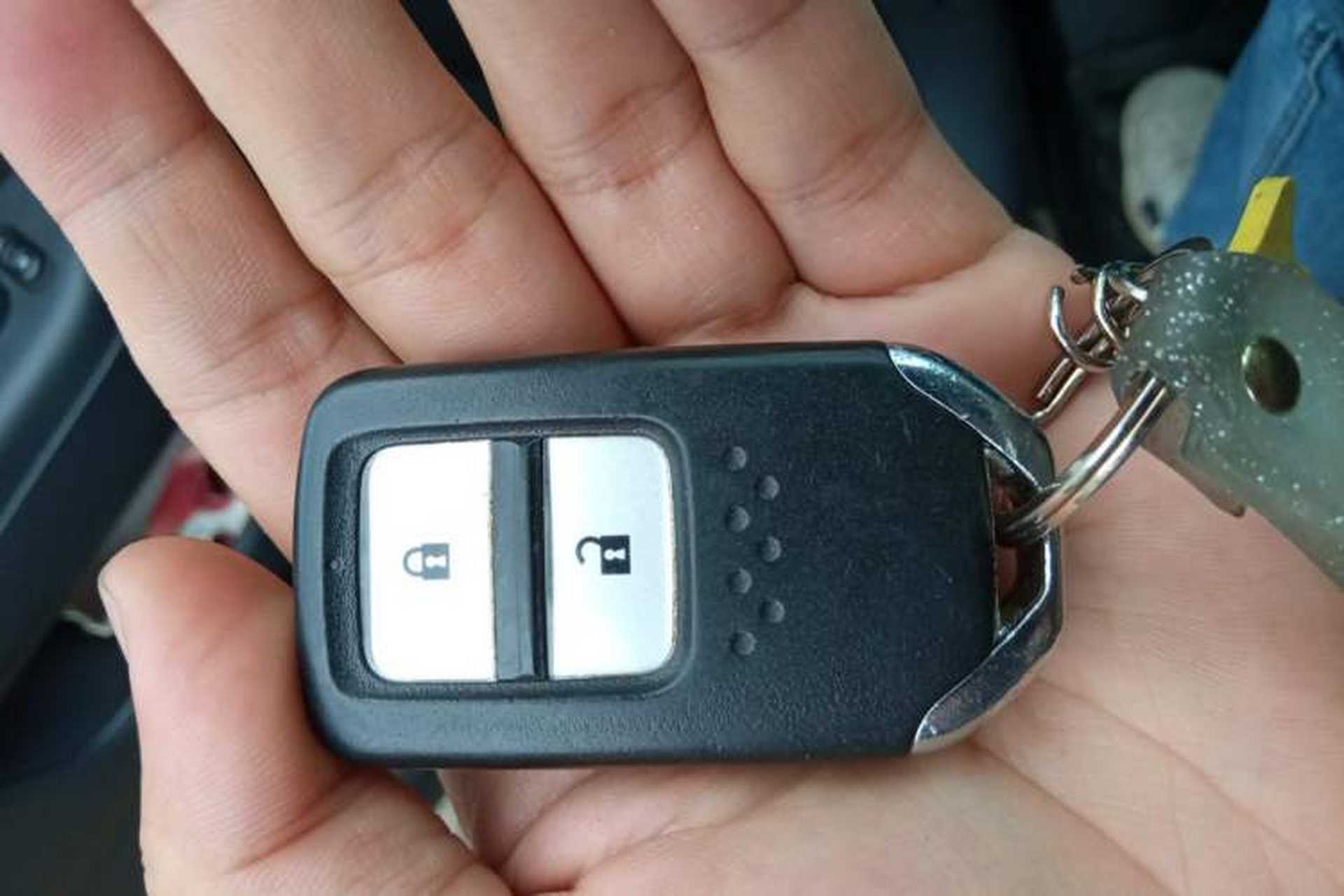 Used Honda CR-V 2015 2.0L two-wheel drive Fashion Edition Vehicle Key