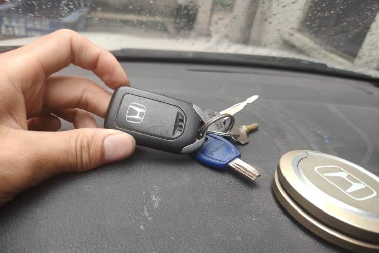 Used Honda CR-V 2015 2.0L two-wheel drive Fashion Edition Vehicle Key