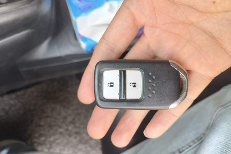 Used Honda CR-V 2015 2.0L two-wheel drive Fashion Edition Vehicle Key
