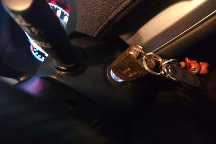 Used Honda CR-V 2015 2.0L two-wheel drive urban version Vehicle Key