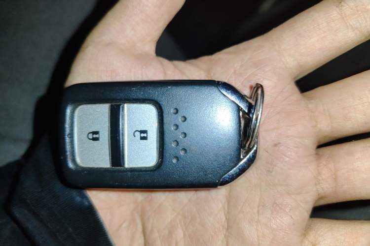 Used Honda CR-V 2015 2.0L two-wheel drive Fashion Edition Vehicle Key