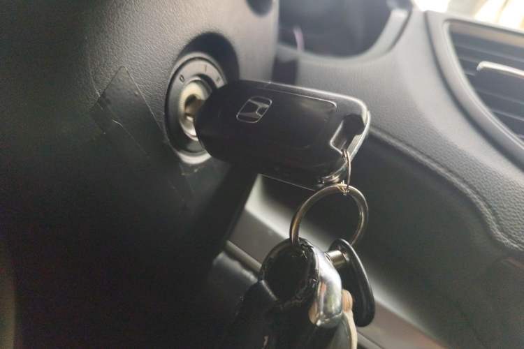 Used Honda CR-V 2015 2.0L two-wheel drive urban version Vehicle Key