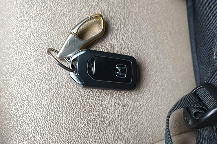 Used Honda CR-V 2015 2.0L Four-Wheel Drive Fashion Edition Vehicle Key