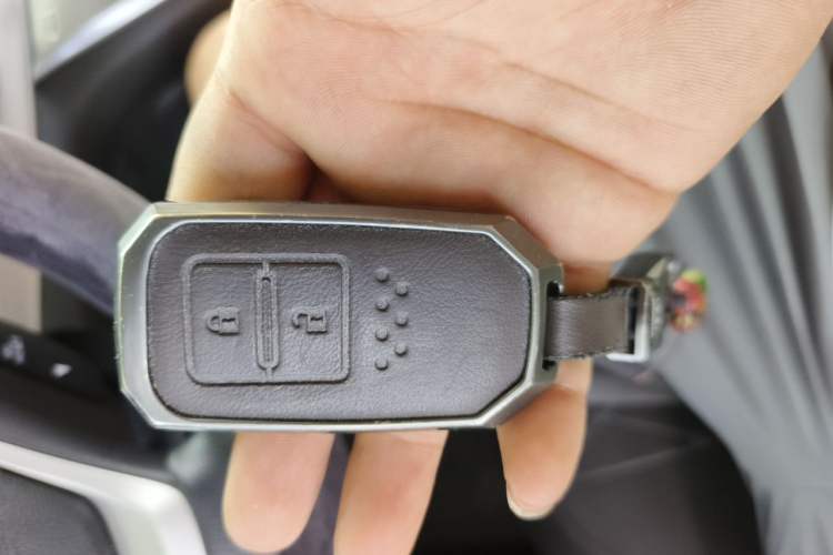 Used Honda CR-V 2015 2.0L two-wheel drive Fashion Edition Vehicle Key