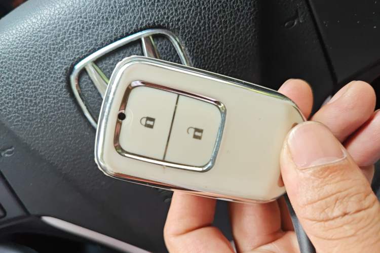 Used Honda CR-V 2015 2.0L two-wheel drive Fashion Edition Vehicle Key