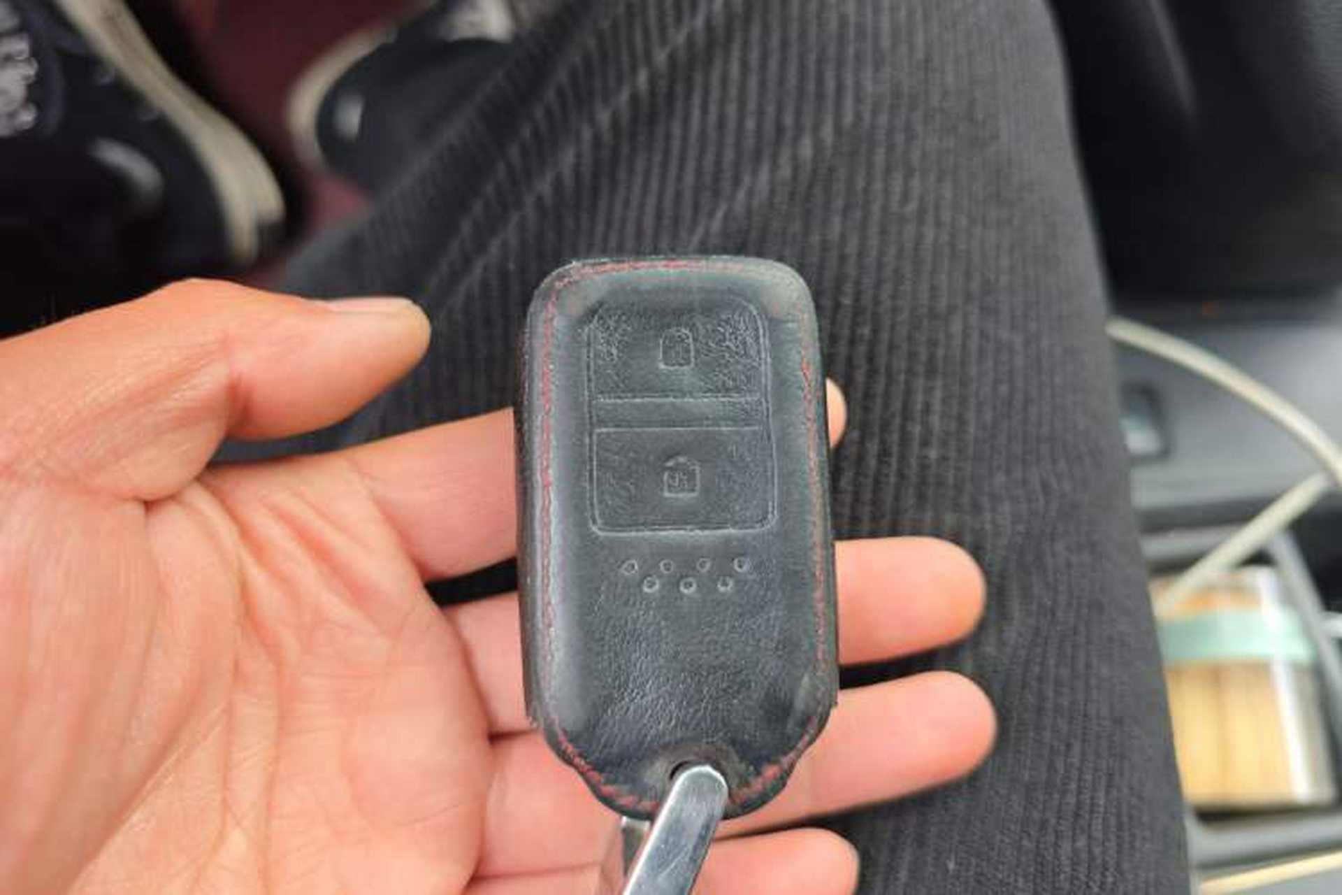 Used Honda CR-V 2015 2.0L two-wheel drive Fashion Edition Vehicle Key