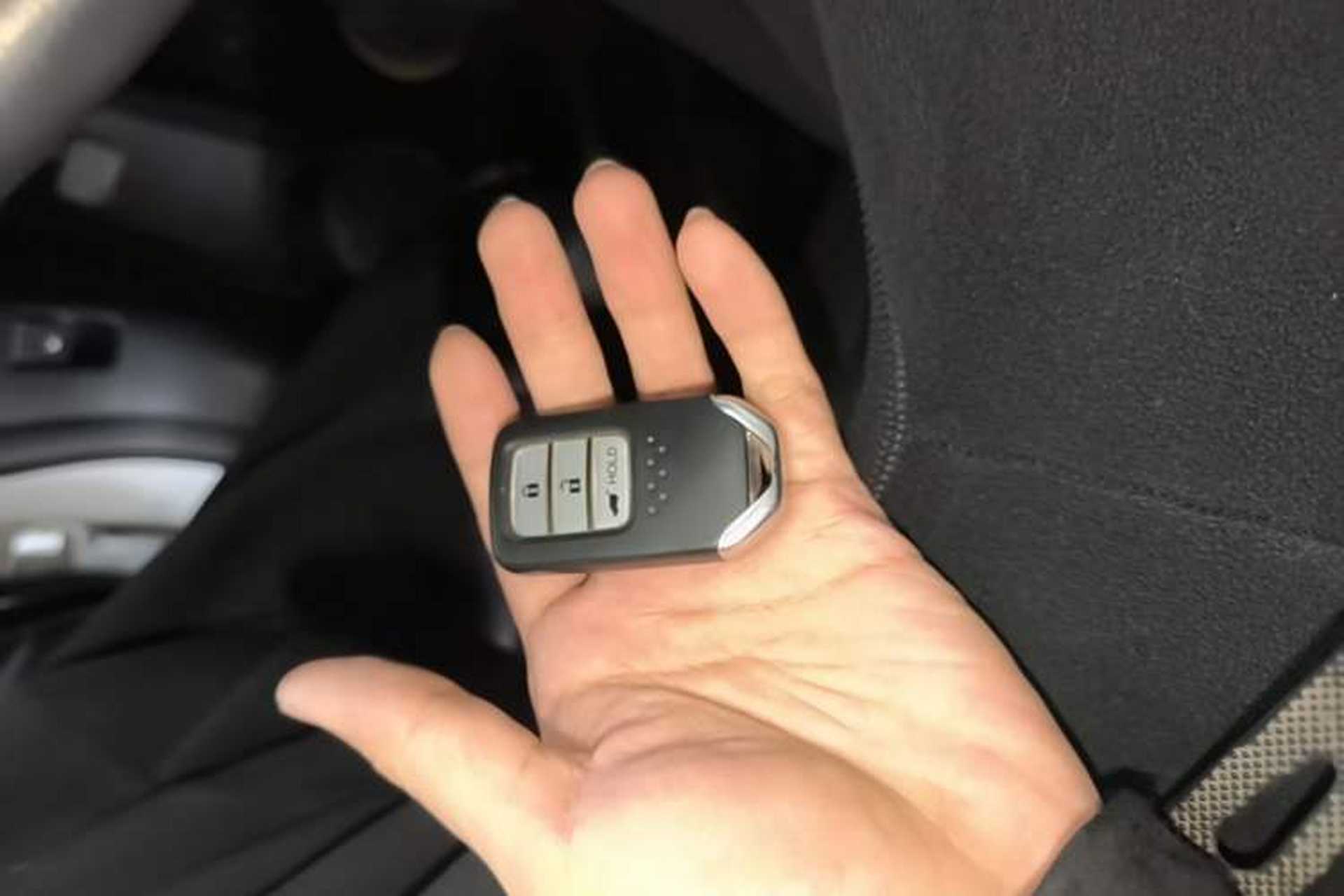 Used Honda CR-V 2015 2.4L Four-Wheel Drive Prestige Edition Vehicle Key
