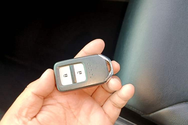Used Honda CR-V 2015 2.0L two-wheel drive Fashion Edition Vehicle Key