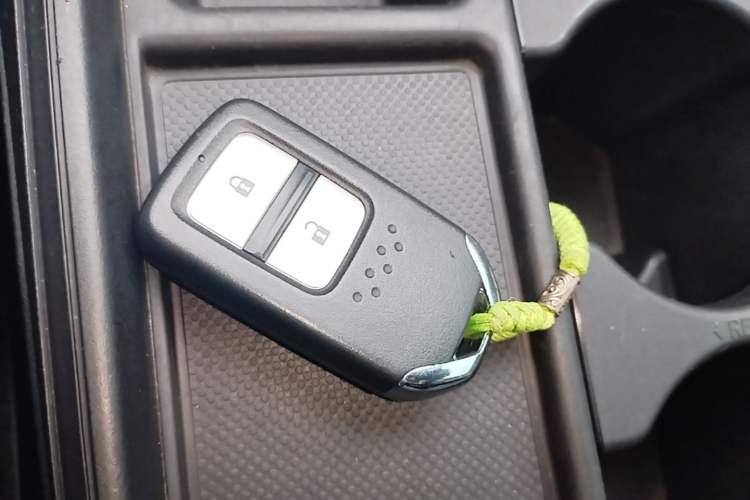 Used Honda CR-V 2015 2.0L two-wheel drive Fashion Edition Vehicle Key