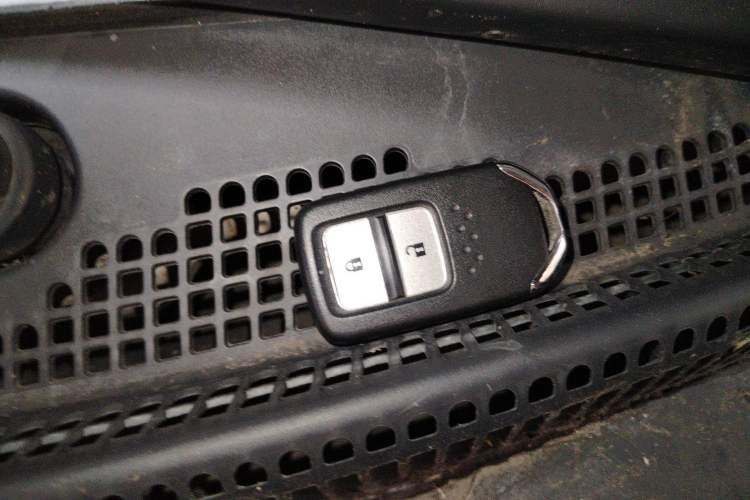 Used Honda CR-V 2015 2.0L two-wheel drive Fashion Edition Vehicle Key