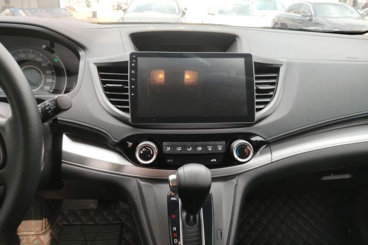 Used Honda CR-V 2016 2.0L Two-Wheel Drive Classic Edition Audio And AC Panel