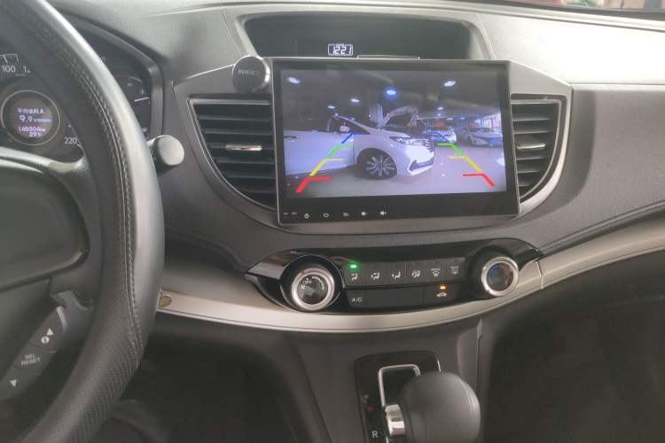 Used Honda CR-V 2016 2.0L two-wheel drive Urban Edition Audio And AC Panel