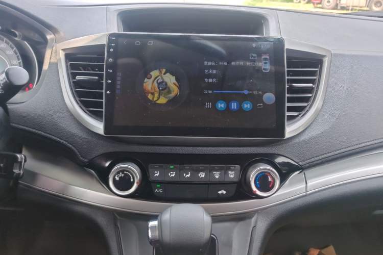Used Honda CR-V 2016 2.0L Two-Wheel Drive Classic Edition Audio And AC Panel