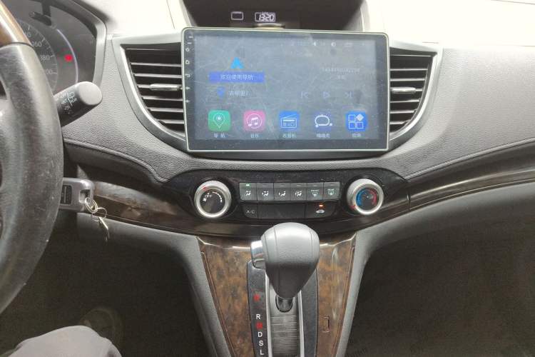 Used Honda CR-V 2016 2.0L two-wheel drive Urban Edition Audio And AC Panel